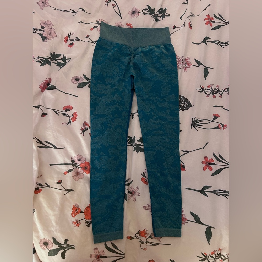 NWOT Scrunch Leggings Teal